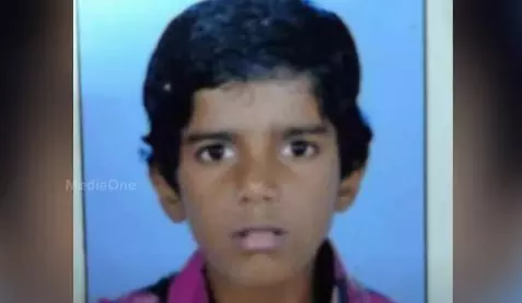 ഊർങ്ങാട്ടിരിയില് 15കാരനെ കാണാതായിട്ട് ഒരാഴ്ച; ഒരു നാട് മുഴുവന് തെരച്ചില് തുടരുന്നു ഊർങ്ങാട്ടിരിയില് 15കാരനെ കാണാതായിട്ട് ഒരാഴ്ച; ഒരു നാട് മുഴുവന് തെരച്ചില് തുടരുന്നു