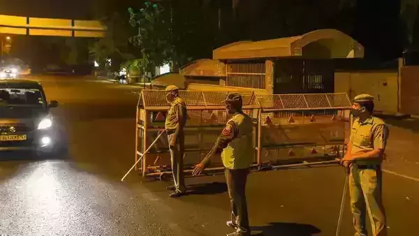 കോവിഡ്: ആന്ധ്രയില് സെപ്തംബര് നാല് മുതല് രാത്രി കര്ഫ്യൂ കോവിഡ്: ആന്ധ്രയില് സെപ്തംബര് നാല് മുതല് രാത്രി കര്ഫ്യൂ