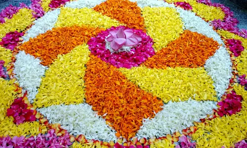 ഉത്രാട ദിനത്തില്‍ തിരുവോണം ആഘോഷിച്ച് സൗദിയിലെ പ്രവാസികള്‍