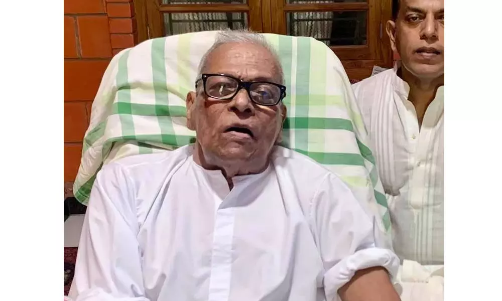 വി.എസ് അച്യുതാനന്ദന്‍ കുടുംബത്തോടൊപ്പം ഓണമാഘോഷിച്ചു