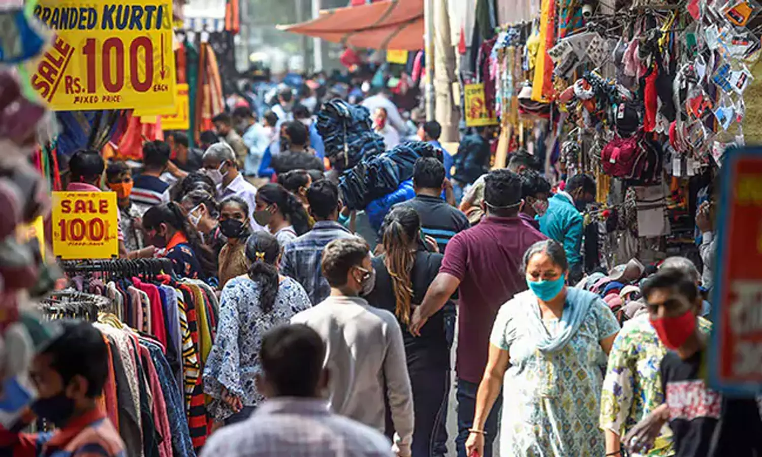 ഡല്ഹിയില് കോവിഡ് നിയന്ത്രണങ്ങളില് ഇളവ്; കടകള് തുറന്നു പ്രവര്ത്തിക്കുന്നതിന് സമയപരിധിയില്ല ഡല്ഹിയില് കോവിഡ് നിയന്ത്രണങ്ങളില് ഇളവ്; കടകള് തുറന്നു പ്രവര്ത്തിക്കുന്നതിന് സമയപരിധിയില്ല