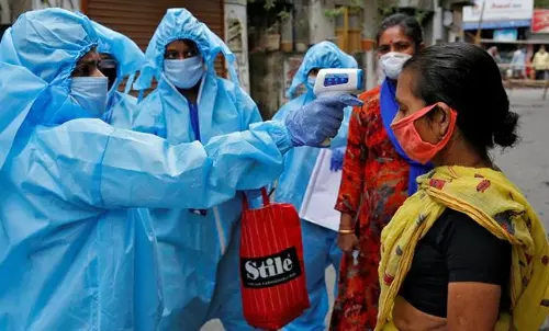 കോവിഡ് കേസുകൾ കുറയുന്നില്ല; വീണ്ടും ഉയർന്ന് ടിപിആർ