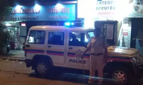 മുംബൈയിൽ ലക്ഷ്വറി ഹോട്ടൽ കേന്ദ്രീകരിച്ച് സെക്സ് റാക്കറ്റ്; മോഡൽ അറസ്റ്റിൽ മുംബൈയിൽ ലക്ഷ്വറി ഹോട്ടൽ കേന്ദ്രീകരിച്ച് സെക്സ് റാക്കറ്റ്; മോഡൽ അറസ്റ്റിൽ