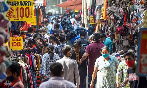 ഡല്‍ഹിയില്‍ കോവിഡ് നിയന്ത്രണങ്ങളില്‍ ഇളവ്; കടകള്‍ തുറന്നു പ്രവര്‍ത്തിക്കുന്നതിന് സമയപരിധിയില്ല