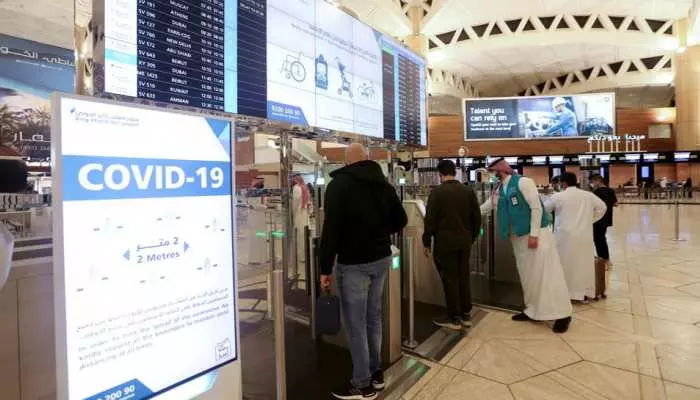 കോവിഡ് ചട്ടങ്ങൾ ലംഘിച്ചാൽ കർശന നടപടിയെന്ന് യുഎഇയുടെ മുന്നറിയിപ്പ് കോവിഡ് ചട്ടങ്ങൾ ലംഘിച്ചാൽ കർശന നടപടിയെന്ന് യുഎഇയുടെ മുന്നറിയിപ്പ്