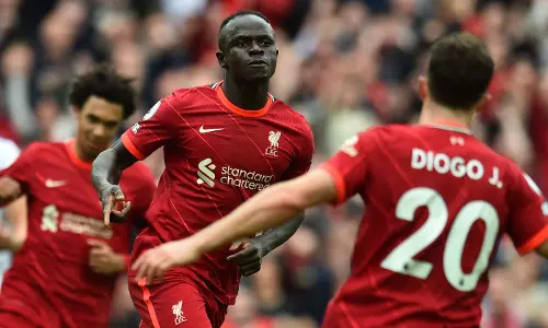 ബേണ്‍ലിക്കെതിരെ രണ്ട് ഗോള്‍ ജയവുമായി ലിവര്‍പൂള്‍