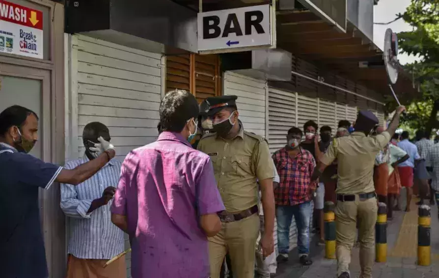 ഓണദിവസങ്ങളിൽ കേരളത്തിൽ റെക്കോർഡ് മദ്യവിൽപ്പന: 10 ദിവസത്തിനിടെ വിറ്റത് 750 കോടിയുടെ മദ്യം