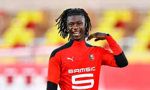 18 വയസ്സ്; പി.എസ്.ജിയടക്കം വമ്പന്മാരുടെ നോട്ടപ്പുള്ളി, ആരാണീ കാമവിംഗ?