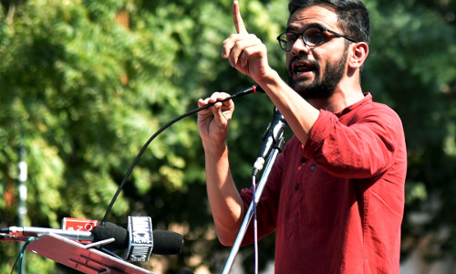 റിപ്പബ്ലിക്ക് ടി.വിയും ന്യൂസ് 18ഉം സംപ്രേഷണം ചെയ്തത് ബി.ജെ.പി ഐ.ടി സെല്‍ വീഡിയോ;  കുറ്റപത്രം കെട്ടിചമച്ചതെന്ന് ഉമര്‍ ഖാലിദ് കോടതിയില്‍