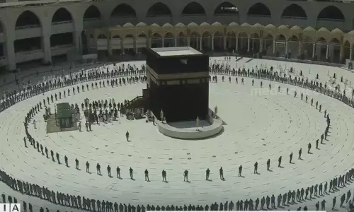 മക്കയിലെ വിശുദ്ധ കഅ്ബ കഴുകൽ ചടങ്ങ് പൂർത്തിയായി