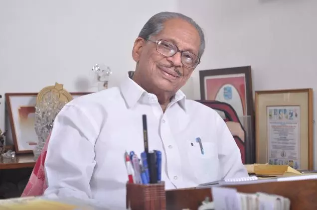 ഓംചേരി എൻ.എൻ പിള്ളയ്ക്ക് കേന്ദ്ര സാഹിത്യ അക്കാദമി പുരസ്കാരം ഓംചേരി എൻ.എൻ പിള്ളയ്ക്ക് കേന്ദ്ര സാഹിത്യ അക്കാദമി പുരസ്കാരം