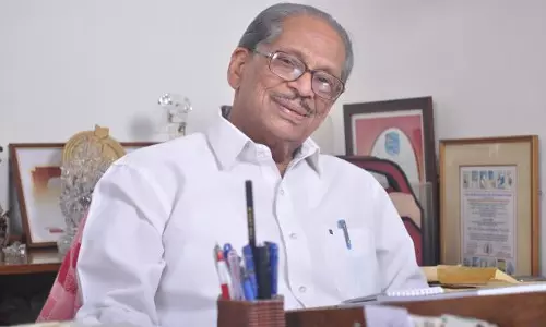 ഓംചേരി എൻ.എൻ പിള്ളയ്ക്ക് കേന്ദ്ര സാഹിത്യ അക്കാദമി പുരസ്കാരം ഓംചേരി എൻ.എൻ പിള്ളയ്ക്ക് കേന്ദ്ര സാഹിത്യ അക്കാദമി പുരസ്കാരം