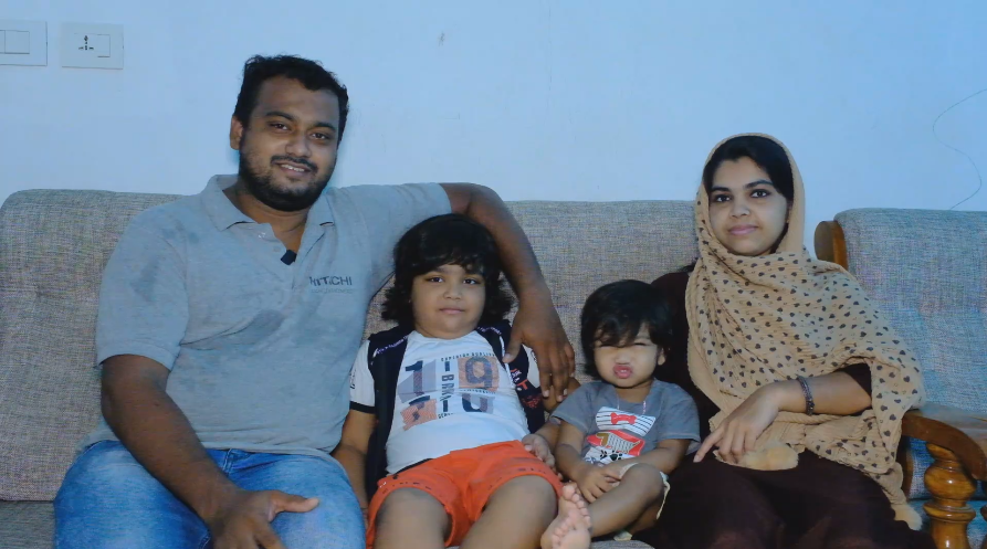 സാറ നീക്കിവെച്ച പാത്രം ഐവാനെങ്ങനെ കാലുകൊണ്ട് തട്ടി?