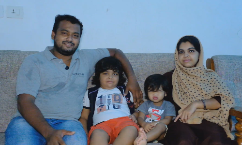 സാറ നീക്കിവെച്ച പാത്രം ഐവാനെങ്ങനെ കാലുകൊണ്ട് തട്ടി?