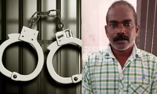 പ്രായപൂർത്തിയാവാത്ത പെൺകുട്ടിയെ പീഡിപ്പിക്കാൻ ശ്രമിച്ച പ്രതി പിടിയിൽ പ്രായപൂർത്തിയാവാത്ത പെൺകുട്ടിയെ പീഡിപ്പിക്കാൻ ശ്രമിച്ച പ്രതി പിടിയിൽ