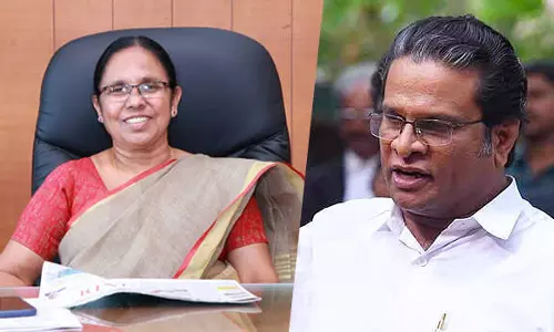 ടീച്ചർ, നമ്മുടെ സ്കൂളിനെ രക്ഷിക്കാൻ കുറച്ച് ദിവസത്തേക്കെങ്കിലും തിരിച്ചു വരുമോ; ശൈലജ ടീച്ചറെ തിരിച്ചുവിളിച്ച് ഹരീഷ് പേരടി