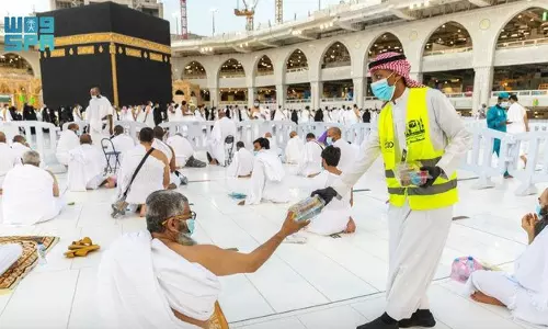 ഉംറ സർവീസ് കമ്പനികൾക്കെതിരായ നടപടി; പരിഹാരനീക്കവുമായി സൗദി മന്ത്രാലയം