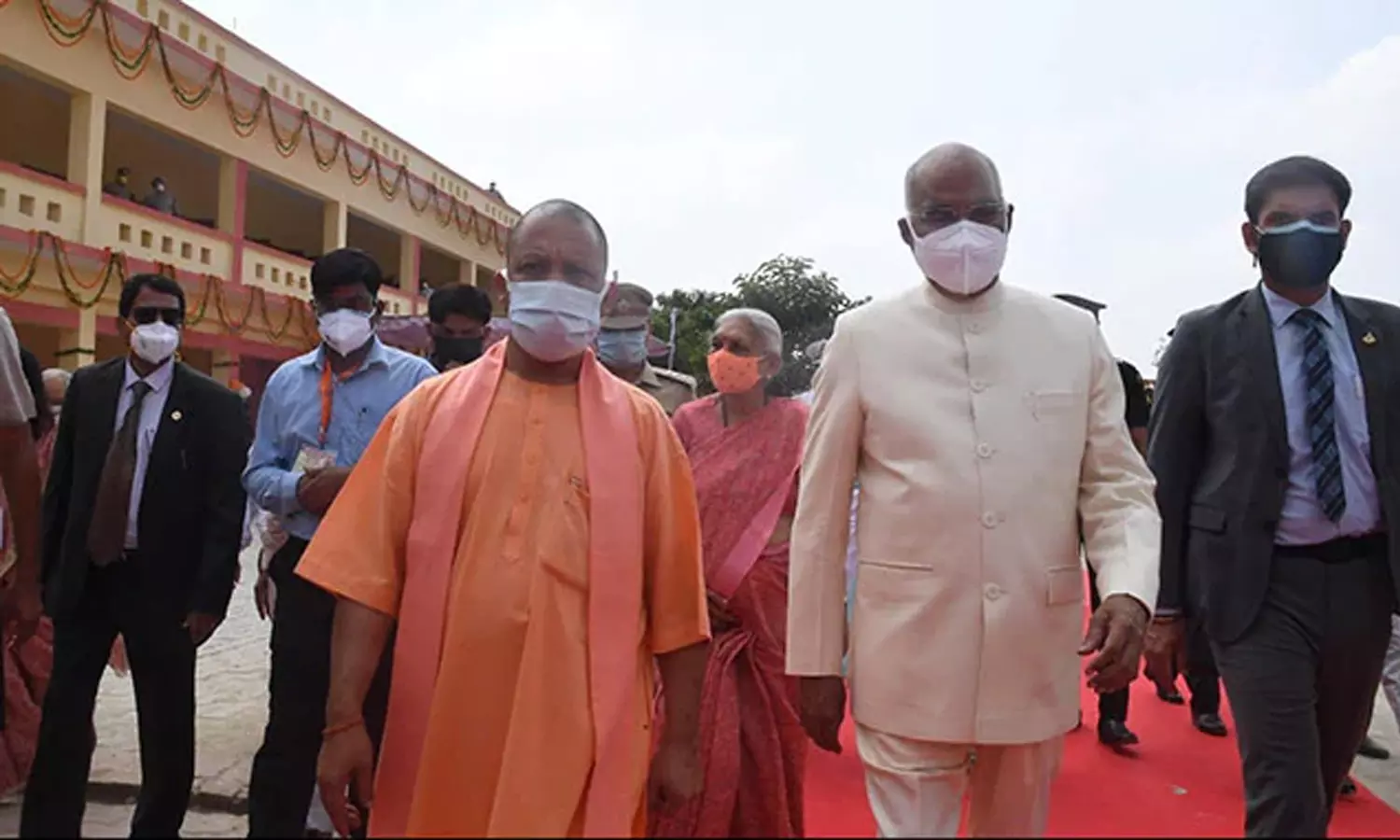 മുതിര്‍ന്ന ബി.ജെ.പി നേതാവിന്റെ സന്ദര്‍ശനം പോലെ; രാഷ്ട്രപതിയുടെ യു.പി പര്യടനത്തെ വിമര്‍ശിച്ച് എസ്.പി