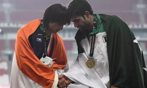 ഒളിംപിക്‌സ് ഫൈനലില്‍ പാക് താരം അർഷാദ് നദീം ചെയ്തതെന്താണ്? യാഥാർത്ഥ്യം വെളിപ്പെടുത്തി നീരജ് ചോപ്ര