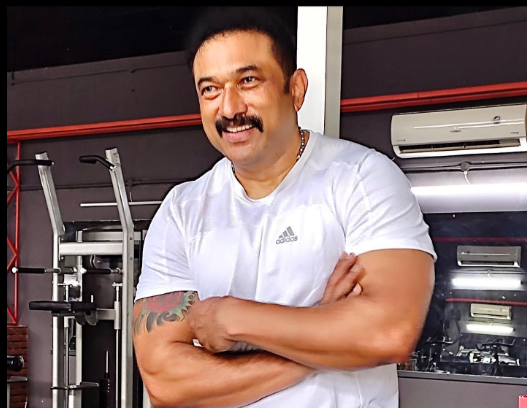 പത്തു വര്‍ഷത്തോളം ഊമയായി സിനിമയില്‍ നിലകൊണ്ടു; ഒരുപാട് പേര്‍ ചവിട്ടിത്താഴ്ത്തിയിട്ടുണ്ടെന്ന് ബാബുരാജ്