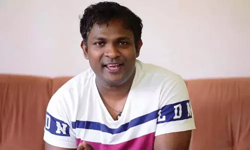 സംഗീതസംവിധായകന് രാഹുല് രാജിന് ഓണ്ലൈനില് നിന്നും പണി കിട്ടിയത് ഇങ്ങനെ സംഗീതസംവിധായകന് രാഹുല് രാജിന് ഓണ്ലൈനില് നിന്നും പണി കിട്ടിയത് ഇങ്ങനെ