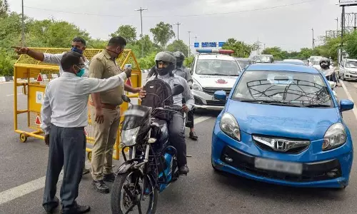 അന്തർ സംസ്ഥാന യാത്രകൾക്ക് ഇനി വിലക്കില്ല; കോവിഡ് യാത്രാ മാർഗനിർദേശങ്ങൾ  പുതുക്കി കേന്ദ്രം