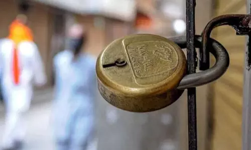 കോവിഡ് അവലോകന യോഗം ഇന്ന്: കൂടുതല്‍ നിയന്ത്രണങ്ങള്‍ ചര്‍ച്ച ചെയ്യും, നാളെ സമ്പൂര്‍ണ ലോക്ഡൗണ്‍