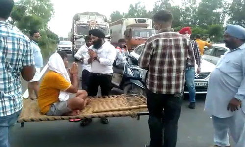 ഹരിയാനയില്‍ കര്‍ഷകരും പൊലീസും തമ്മില്‍ ഏറ്റുമുട്ടല്‍; മൂന്ന് കര്‍ഷകര്‍ക്ക് ഗുരുതര പരിക്ക്