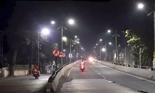 സംസ്ഥാനത്ത് നിയന്ത്രണങ്ങള്‍ കടുപ്പിക്കുന്നു; തിങ്കളാഴ്ച മുതല്‍ രാത്രികാല കര്‍ഫ്യൂ