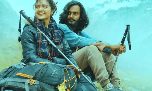 കിം കിമ്മിനു പിന്നാലെ ഇസ്ത്തക്കോ ഇസ്ത്തക്കോ; പാടിത്തകര്ത്ത് മഞ്ജു വാര്യര്, കയറ്റത്തിലെ ഗാനം പുറത്ത് കിം കിമ്മിനു പിന്നാലെ ഇസ്ത്തക്കോ ഇസ്ത്തക്കോ; പാടിത്തകര്ത്ത് മഞ്ജു വാര്യര്, കയറ്റത്തിലെ ഗാനം പുറത്ത്