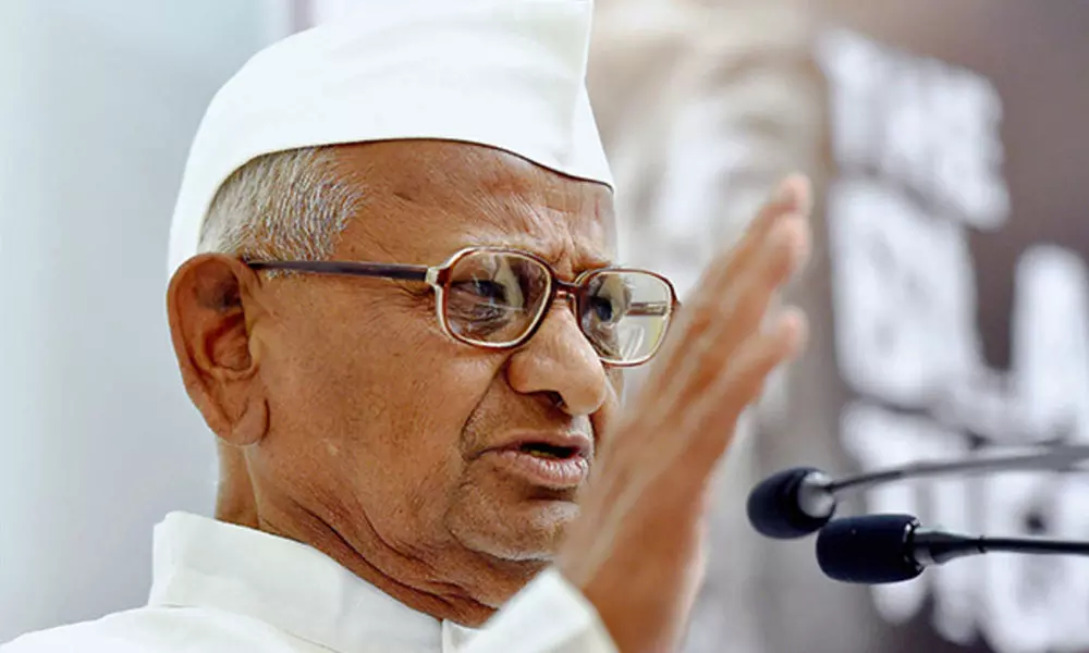 മഹാരാഷ്ട്രയിൽ ക്ഷേത്രങ്ങൾ തുറക്കാത്തതെന്ത്; പ്രതിഷേധവുമായി അണ്ണാ ഹസാരെ