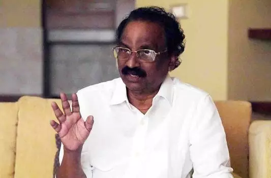 ഡി.സി.സി അധ്യക്ഷ പ്രഖ്യാപനം; കോൺഗ്രസ് പൊട്ടിത്തെറിയിലേക്ക് പോകുമെന്ന് എ.കെ ബാലൻ ഡി.സി.സി അധ്യക്ഷ പ്രഖ്യാപനം; കോൺഗ്രസ് പൊട്ടിത്തെറിയിലേക്ക് പോകുമെന്ന് എ.കെ ബാലൻ