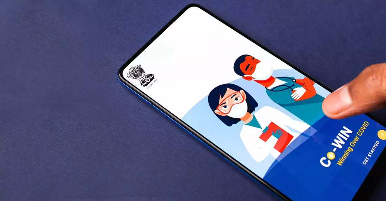 പ്രവാസികള്ക്ക് ആശ്വാസം; കോവിഡ് പരിശോധന ഫലവും കോവിന് സൈറ്റില് ലഭ്യമാക്കുമെന്ന് കേന്ദ്രം പ്രവാസികള്ക്ക് ആശ്വാസം; കോവിഡ് പരിശോധന ഫലവും കോവിന് സൈറ്റില് ലഭ്യമാക്കുമെന്ന് കേന്ദ്രം