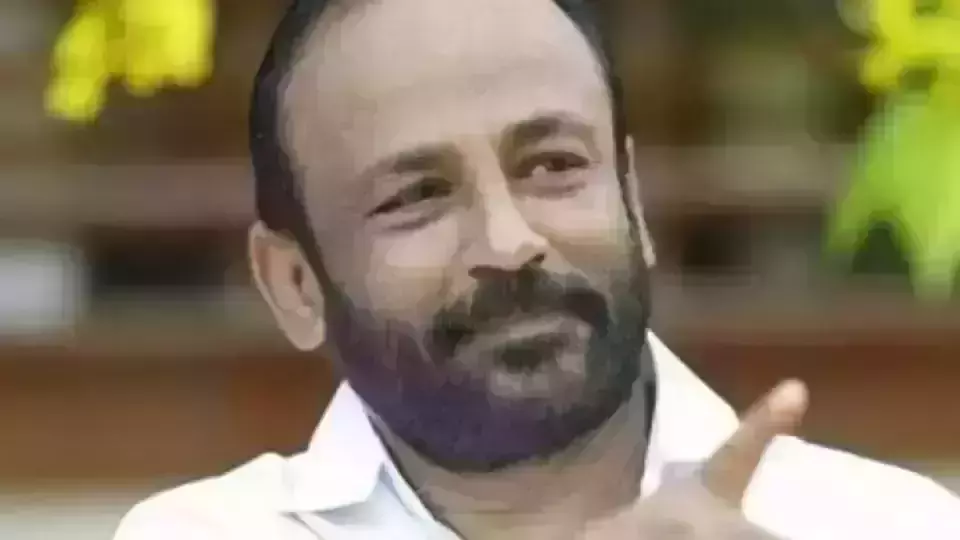 ഇപ്പോഴും കോണ്ഗ്രസുകാരന്, പാര്ട്ടി വിടുന്ന കാര്യം തീരുമാനിച്ചിട്ടില്ലെന്ന് എ.വി ഗോപിനാഥ് ഇപ്പോഴും കോണ്ഗ്രസുകാരന്, പാര്ട്ടി വിടുന്ന കാര്യം തീരുമാനിച്ചിട്ടില്ലെന്ന് എ.വി ഗോപിനാഥ്