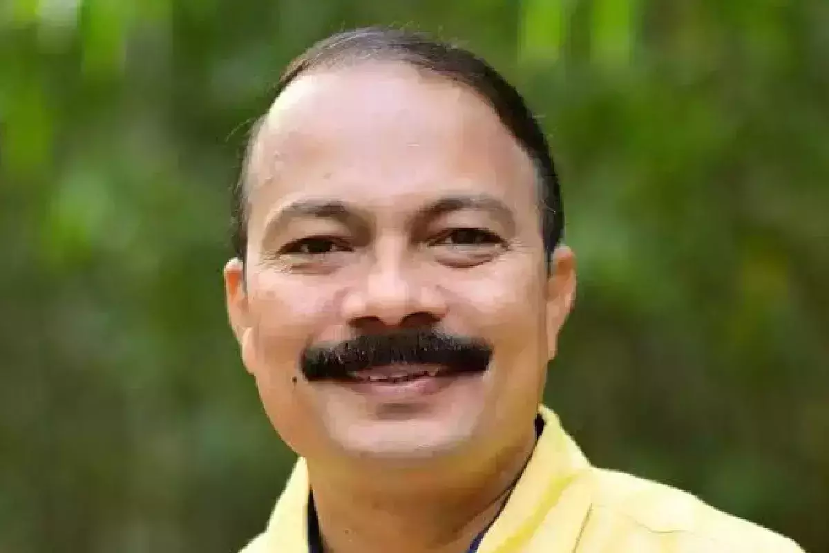 നെടുമങ്ങാട്ടെ യു.ഡി.എഫ് സ്ഥാനാർഥിയായിരുന്ന പി.എസ് പ്രശാന്തും പാര്‍ട്ടി വിടുന്നു