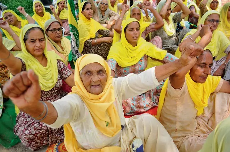 കര്ഷകര്ക്കെതിരെ നടന്ന അക്രമം താലിബാനിസമെന്ന് ശിവസേന കര്ഷകര്ക്കെതിരെ നടന്ന അക്രമം താലിബാനിസമെന്ന് ശിവസേന