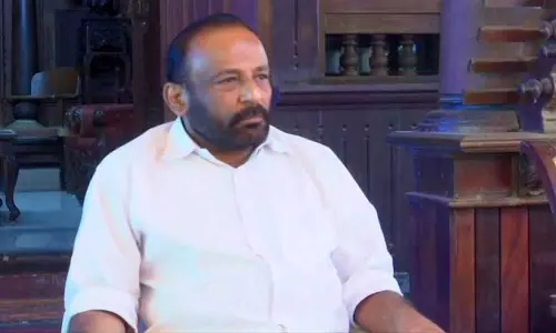 എ.വി ഗോപിനാഥ് കോൺഗ്രസ് വിട്ടു; സിപിഎം സഹകരണം തള്ളുന്നില്ലെന്ന് പ്രഖ്യാപനം