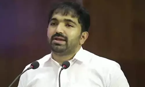 ഡി.സി.സി അധ്യക്ഷ പട്ടിക; ആര്ക്കുവേണ്ടിയും സമ്മര്ദം ചെലുത്തിയിട്ടില്ലെന്ന് ചാണ്ടി ഉമ്മൻ ഡി.സി.സി അധ്യക്ഷ പട്ടിക; ആര്ക്കുവേണ്ടിയും സമ്മര്ദം ചെലുത്തിയിട്ടില്ലെന്ന് ചാണ്ടി ഉമ്മൻ