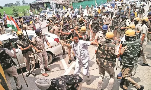 കര്‍ഷക പ്രതിഷേധത്തിനു പിന്നില്‍ പഞ്ചാബ്, പൊലീസ് നടപടിയെ ന്യായീകരിച്ച് ഹരിയാന സര്‍ക്കാര്‍