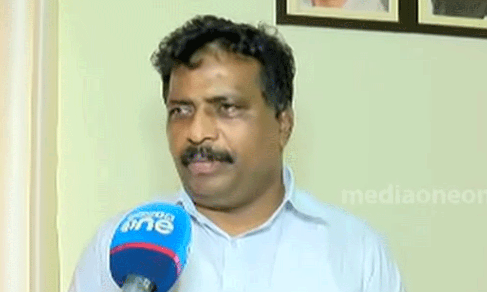 ഉമ്മൻ ചാണ്ടിയുടെയും ചെന്നിത്തലയുടെയും അതൃപ്തി പരിഹരിക്കേണ്ടത് ഹൈക്കമാൻഡ് : കൊടിക്കുന്നിൽ സുരേഷ്