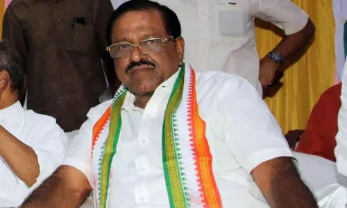 രാജ്മോഹൻ ഉണ്ണിത്താൻ എം.പിയും കാസർകോട്ടെ കോൺഗ്രസ്‌ നേതാക്കളും തമ്മിലുള്ള ഭിന്നത രൂക്ഷമാവുന്നു