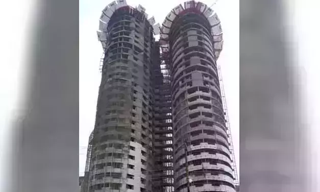 മരട് മാതൃക; യു.പിയിലെ 40 നിലയുള്ള ഇരട്ട ഫ്ലാറ്റ് സമുച്ചയം പൊളിക്കണമെന്ന് സുപ്രിം കോടതി മരട് മാതൃക; യു.പിയിലെ 40 നിലയുള്ള ഇരട്ട ഫ്ലാറ്റ് സമുച്ചയം പൊളിക്കണമെന്ന് സുപ്രിം കോടതി