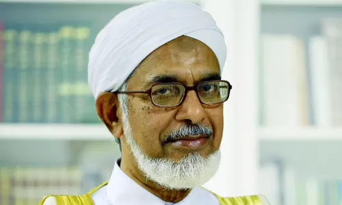 കമ്യൂണിസ്റ്റുകൾ സ്വതന്ത്രലൈംഗികതയെ പ്രോത്സാഹിപ്പിക്കുന്നു: സമസ്ത നേതാവ്