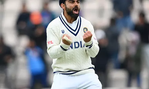 കോഹ്‍ലിക്ക് ആധിപത്യം സ്ഥാപിക്കാനുള്ള വ്യഗ്രത കടുത്ത വിമര്‍ശനവുമായി ഇര്‍ഫാന്‍ പഠാന്‍