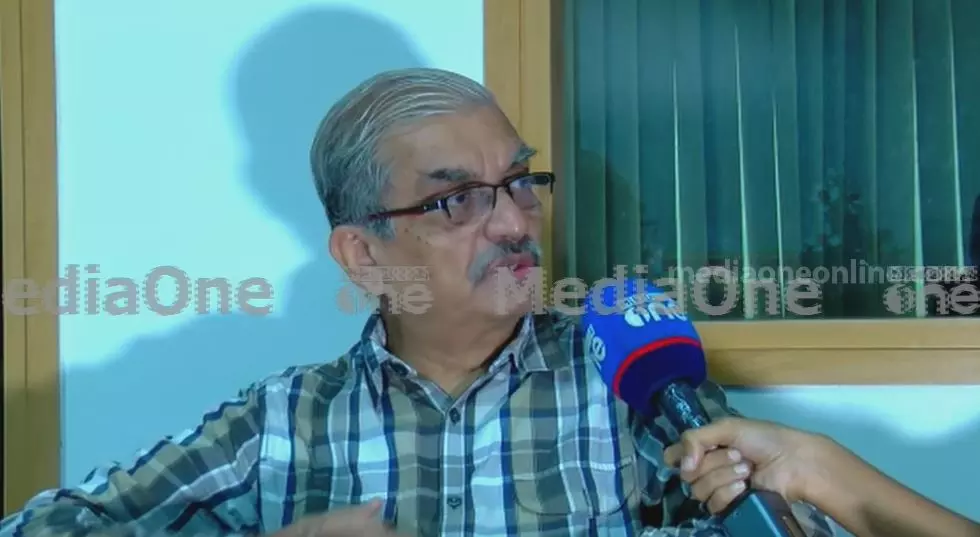 കോവിഡ് മൂന്നാം തരംഗം കുട്ടികളെ പ്രത്യേകമായി ബാധിക്കില്ല, കേരളത്തില്‍ വ്യാപനം കൂടാന്‍ കാരണം ഇളവുകള്‍:  വാക്സിൻ വിദഗ്ധ സമിതി അംഗം ഡോ.അറോറ