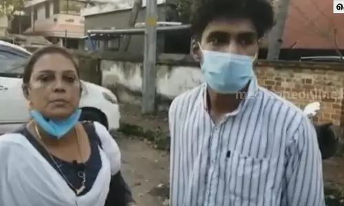 അമ്മയാണെന്ന് തെളിയിക്കുന്ന രേഖ വേണം: കൊല്ലത്ത് അമ്മയ്ക്കും മകനുമെതിരെ സദാചാര ആക്രമണം