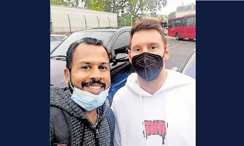 കുട്ടികളെ സാധാരണക്കാരെ പോലെ സ്‌കൂളിൽ കൊണ്ടാക്കുന്ന മെസി: അമ്പരപ്പ് മാറാതെ സംഗീത്