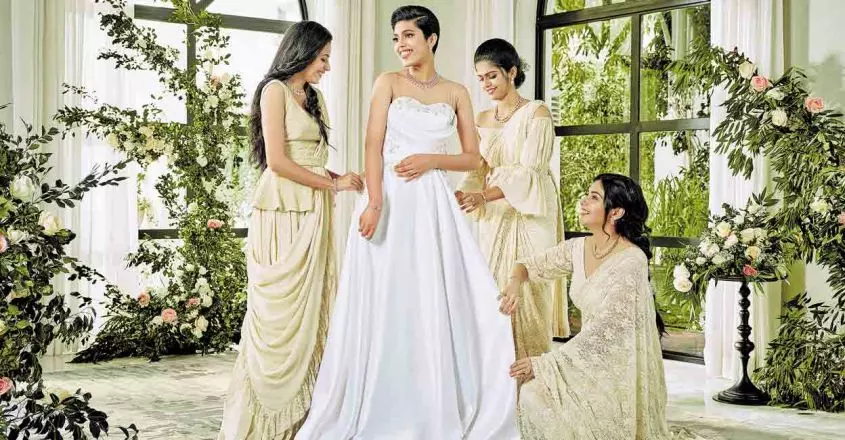 ഫേസ്ബുക്കില്‍ കമന്‍റിട്ടു; പിന്നെ ധന്യയെ കണ്ടത് മലബാര്‍ ഗോള്‍ഡിന്‍റെ പരസ്യത്തില്‍