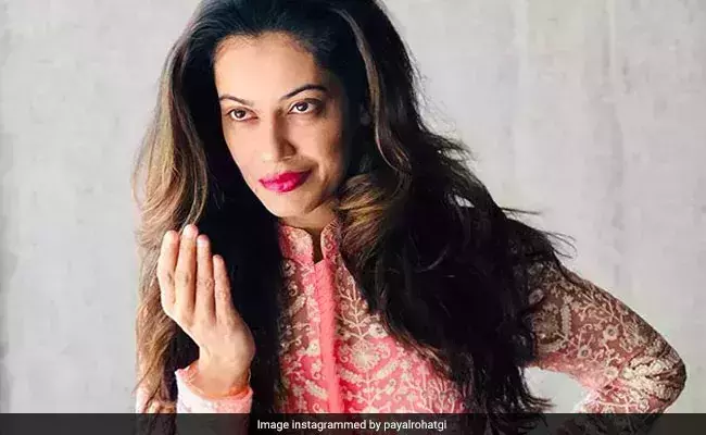 ആദ്യം രാജാറാം മോഹന്‍ റോയ്, ഇപ്പോള്‍ ഗാന്ധിയും നെഹ്റുവും വിവാദങ്ങള്‍ വിലകൊടുത്തുവാങ്ങുന്ന പായല്‍ റോത്തഗി