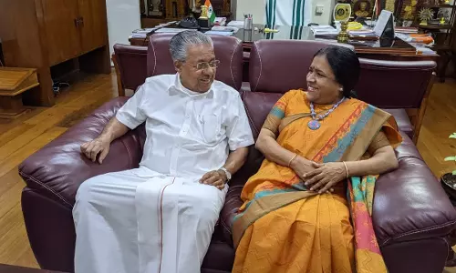 ഒരുമിച്ചുള്ള 42 വര്‍ഷങ്ങള്‍; മുഖ്യമന്ത്രിക്ക് ഇന്ന് വിവാഹ വാര്‍ഷികം, വൈറലായി ക്ഷണക്കത്ത്